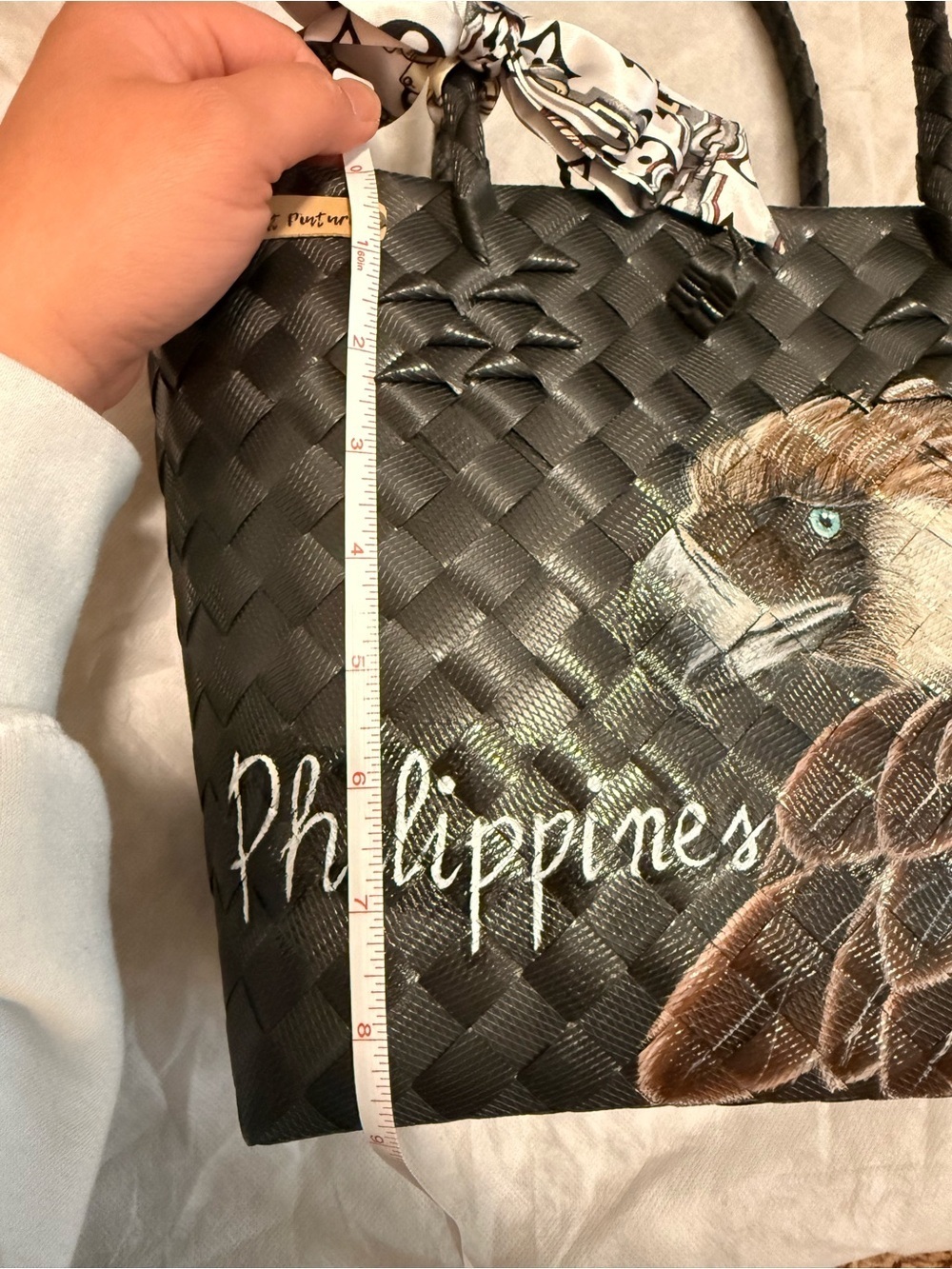 Habi at Pintura Eagle Plastic Bayong Waterproof Tote Bag Black - Picture 3 of 8
